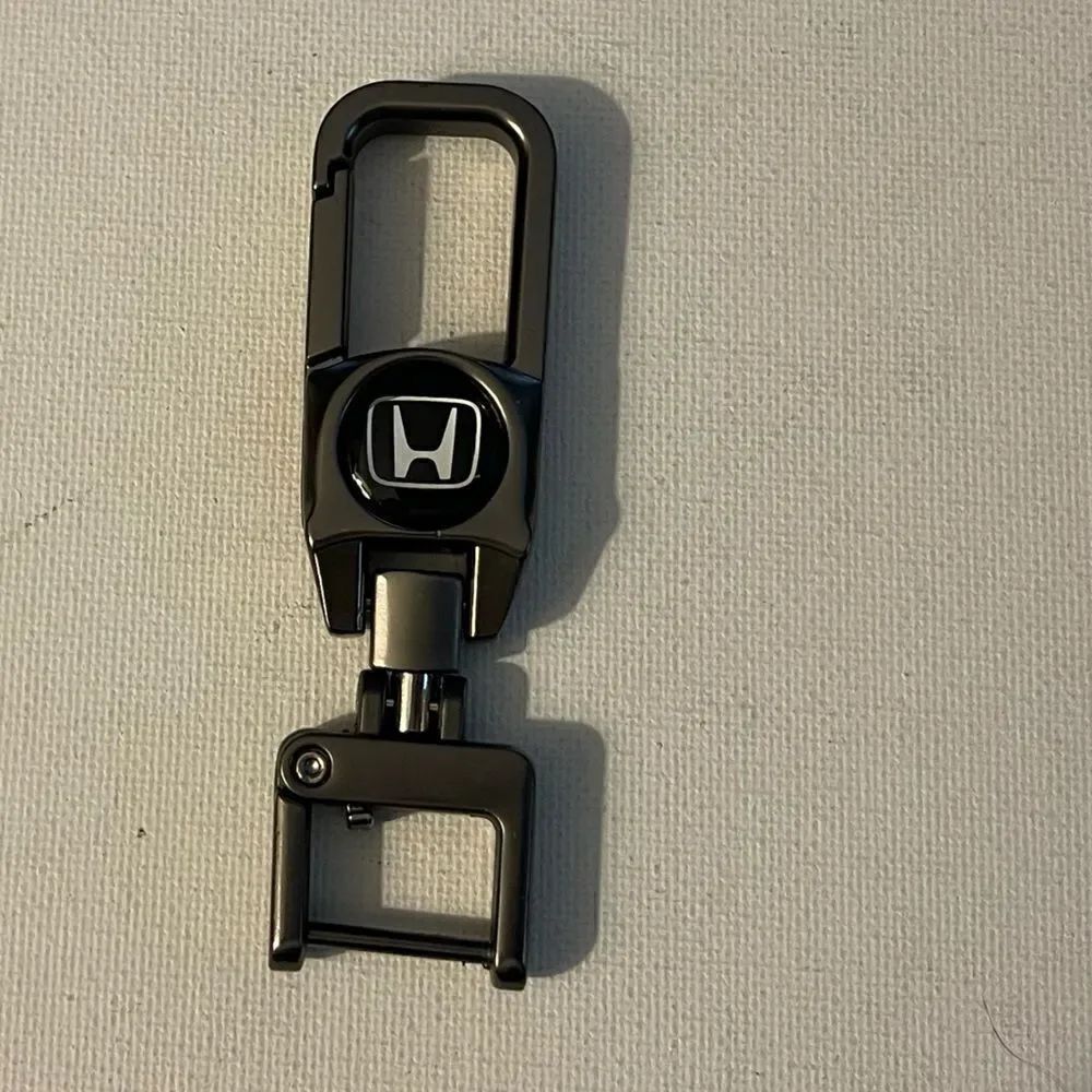 Honda Key Fob Keychain in Metal NWT